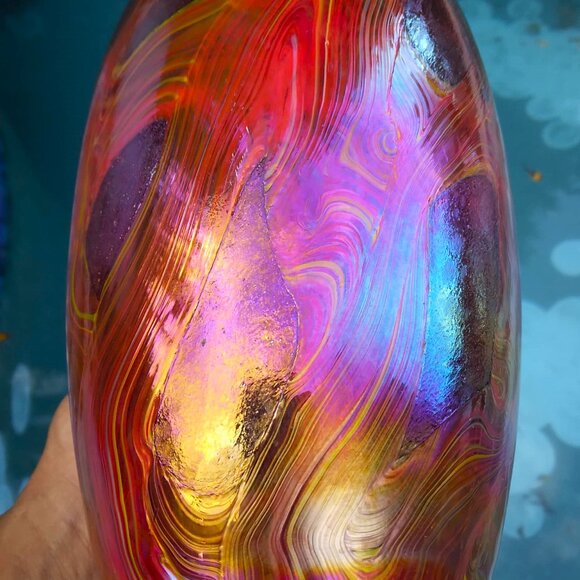 Stunning Art Deco Favrile-Style Bohemian Iridescent Layered Ribbon Glass Vase - Picture 7 of 9